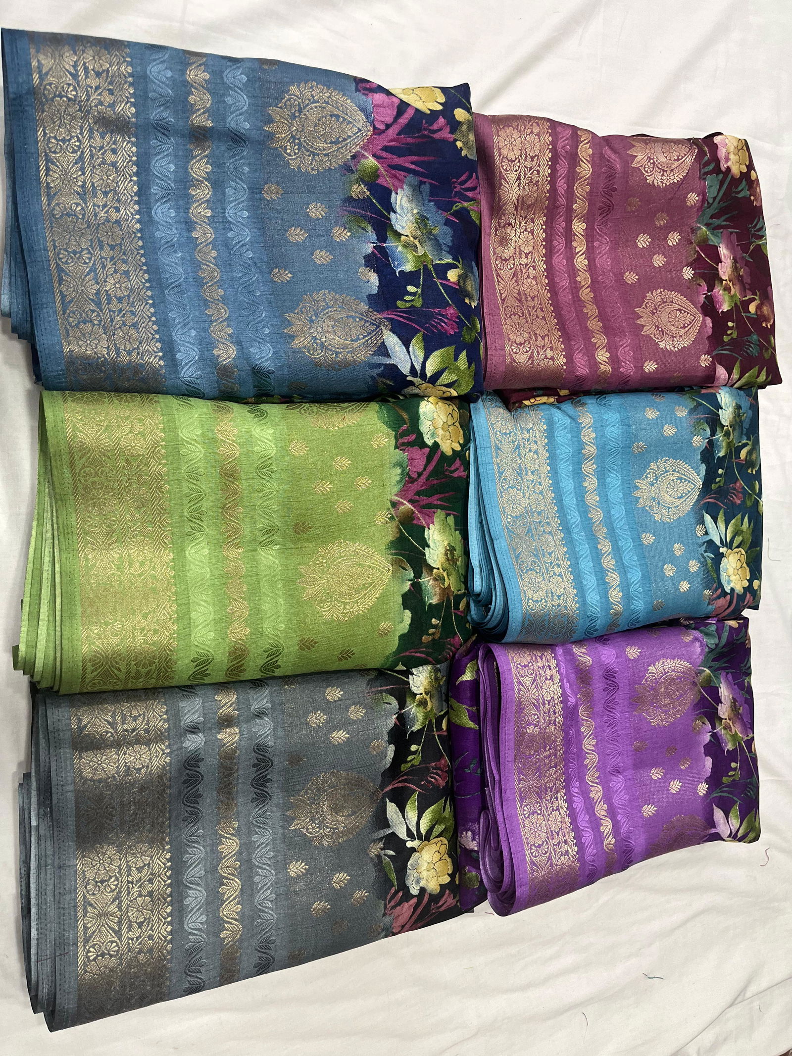 Wow Printed Designer Non Catalog Sarees Wholesale Shop In Surat